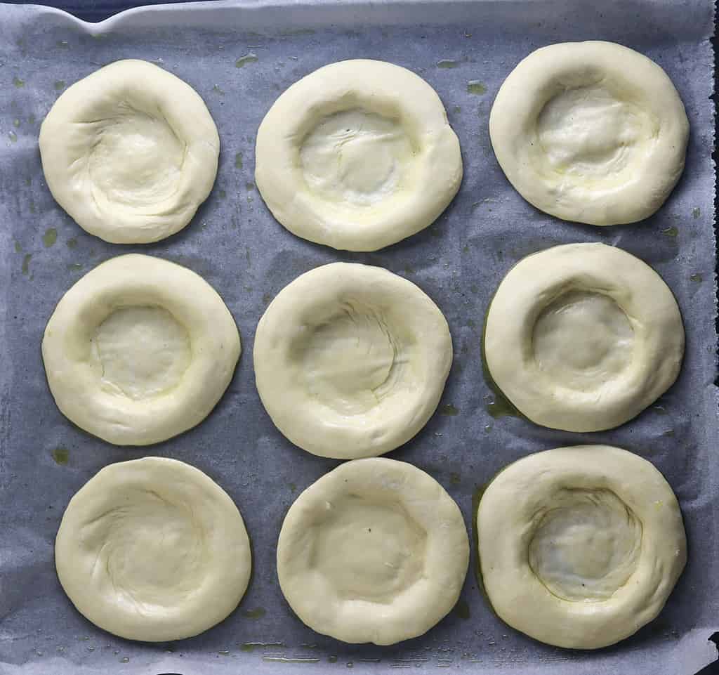 mini pizzette before topping